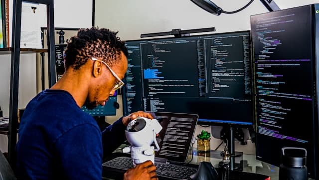 Introduction to Artificial Intelligence & Machine Learning